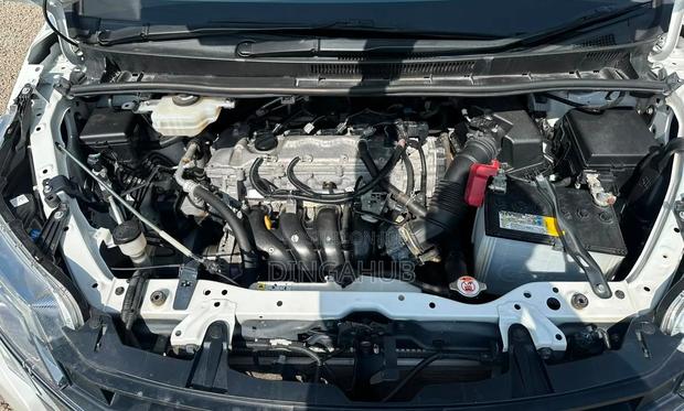 Toyota Noah 2.0 FWD (8 Seater) 2020 White