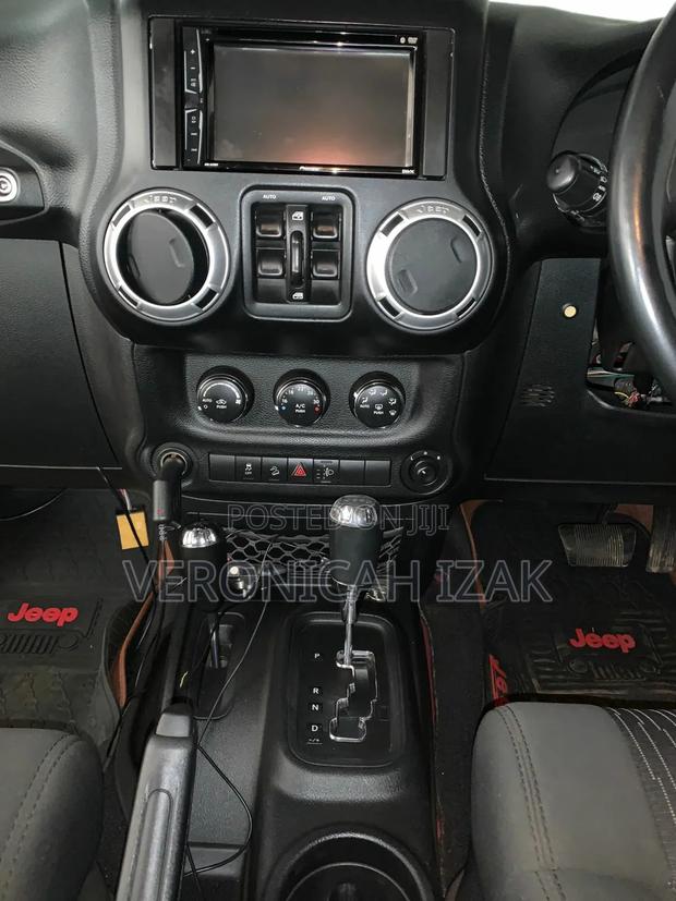 Jeep Wrangler 2012 Red