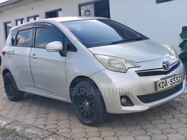 Toyota Ractis 2014 Silver