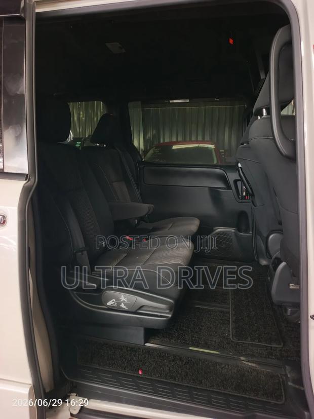Toyota Voxy 2019 White