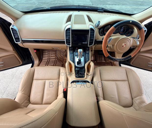 Porsche Cayenne 2014 Black