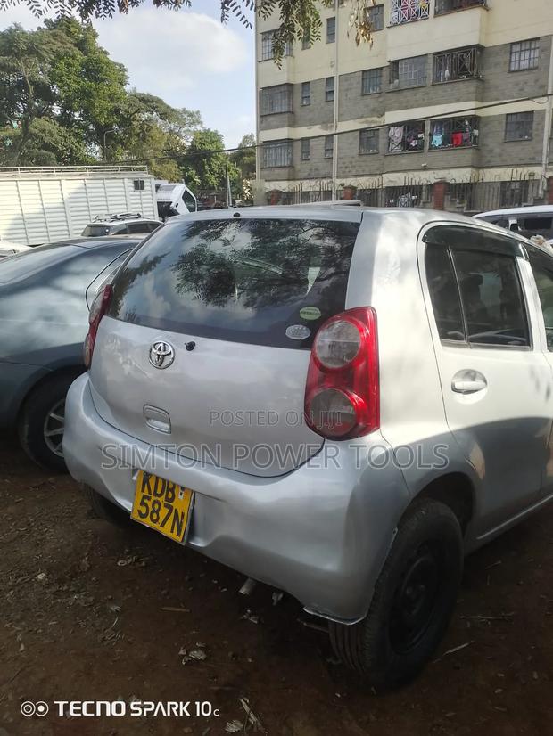 Toyota Passo 2013 Silver