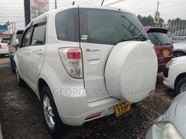 Toyota Rush 2011 White