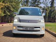 Toyota Voxy 2007 White for sale