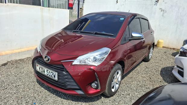 Toyota Vitz 2018 Red