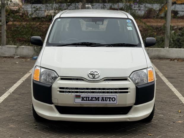Toyota Probox 1.5 DX 2WD 2020 White