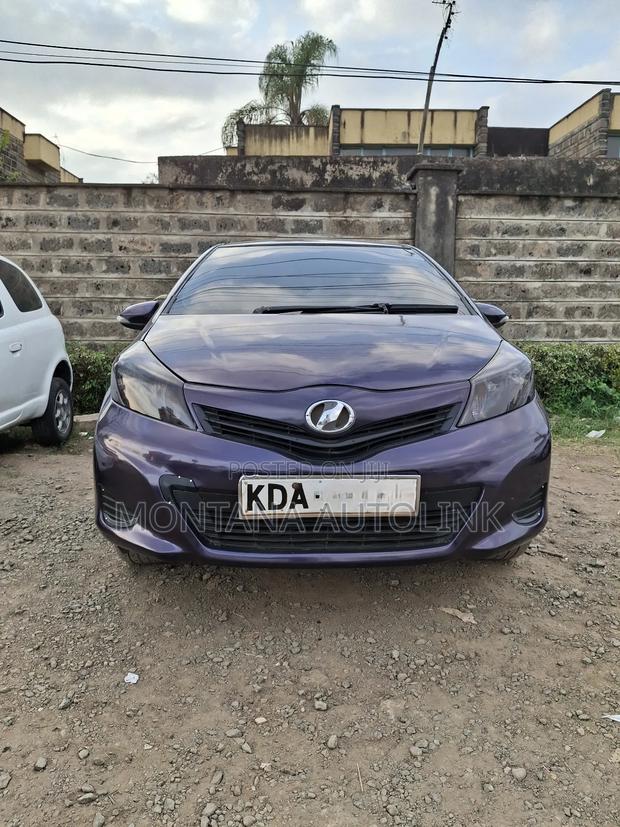 Toyota Vitz 1.0 FWD 5dr 2013 Purple