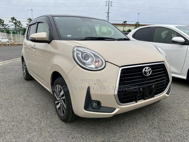 Toyota Passo 2019 Beige
