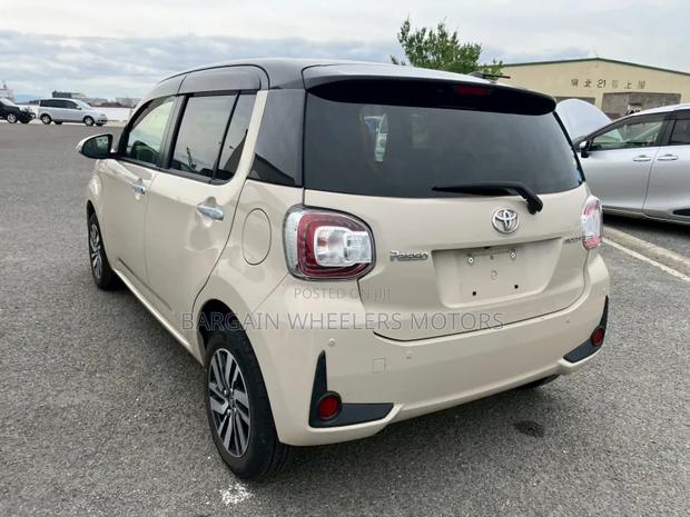 Toyota Passo 2019 Beige