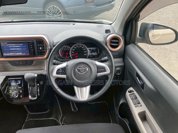 Toyota Passo 2019 Beige