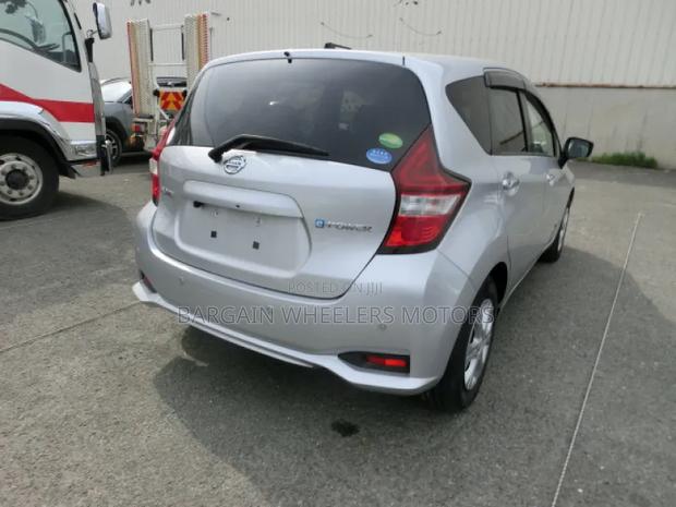 Nissan Note 2019 Silver