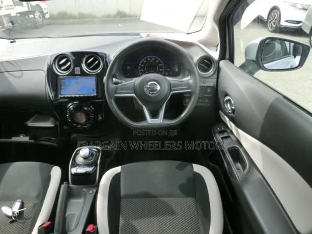 Nissan Note 2019 Silver