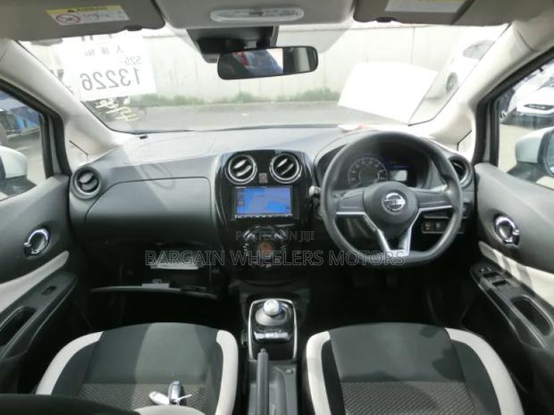 Nissan Note 2019 Silver