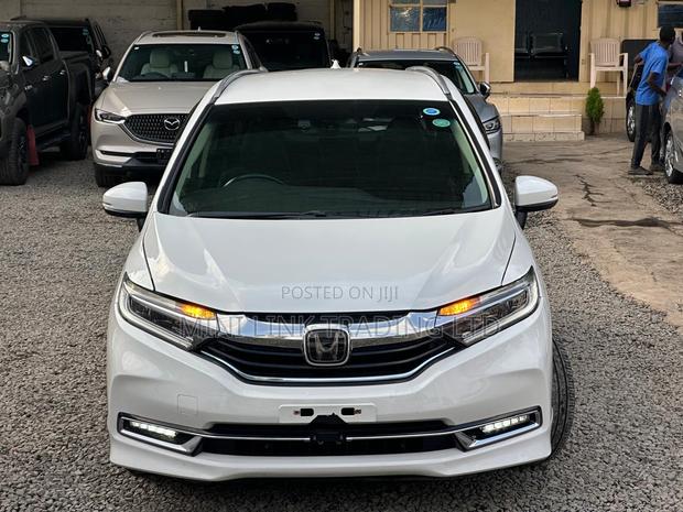 Honda Fit Shuttle 1.5 Hybrid 2WD 2019 White