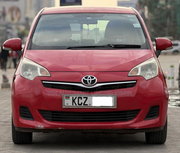 Toyota Ractis 1.5 FWD 2013 Red