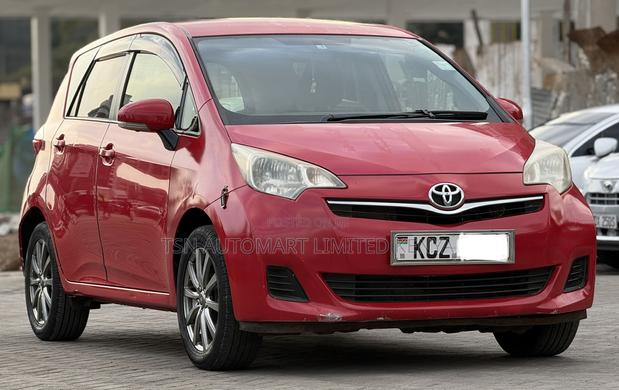 Toyota Ractis 1.5 FWD 2013 Red
