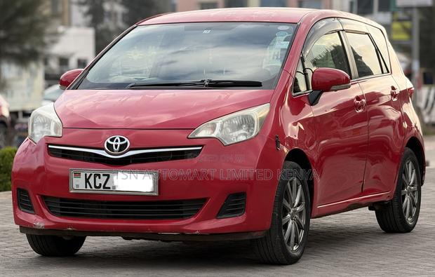 Toyota Ractis 1.5 FWD 2013 Red