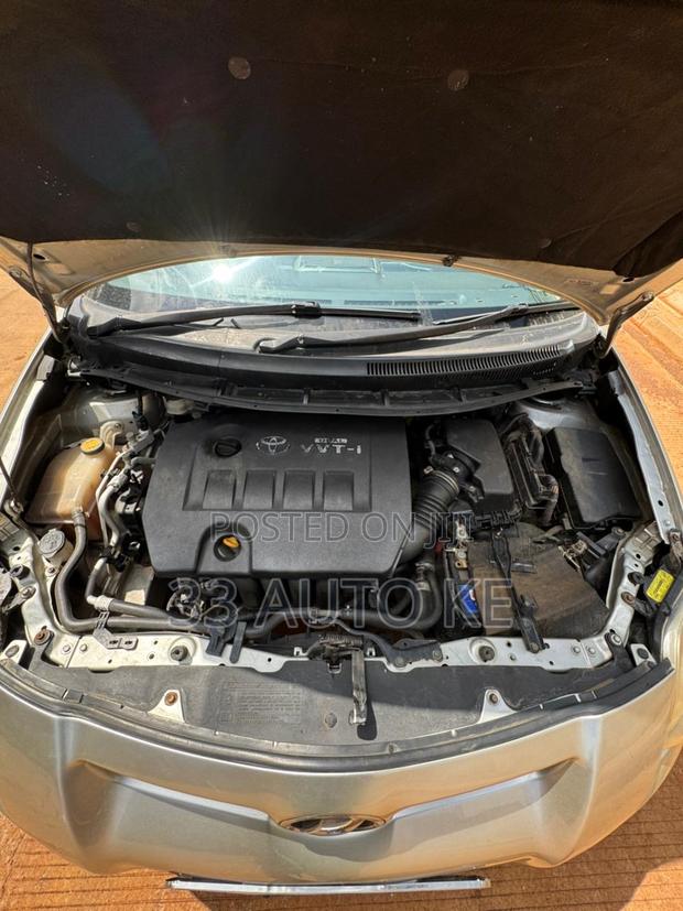 Toyota Auris 2007 Silver