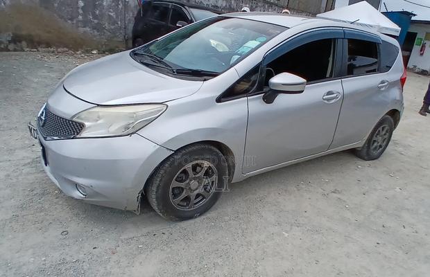 Nissan Note 1.2 Hybrid 2021 Silver