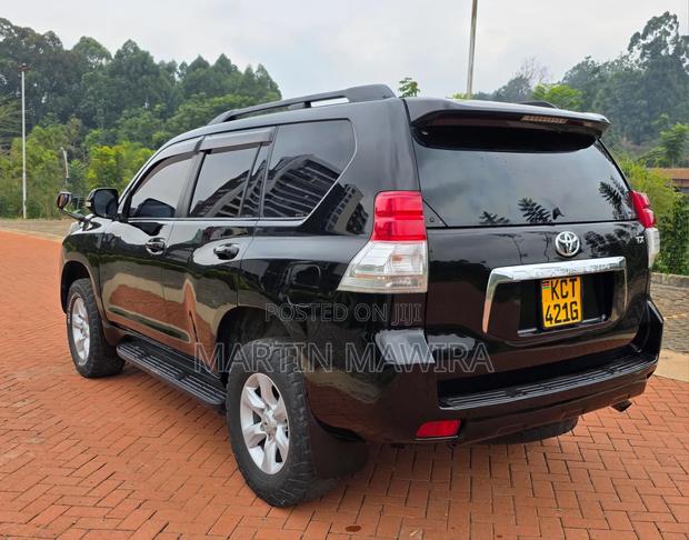 Toyota Land Cruiser Prado 2012 Black