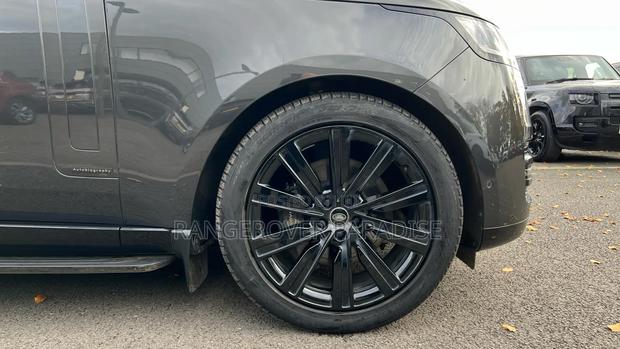 Land Rover Range Rover 2023 Black