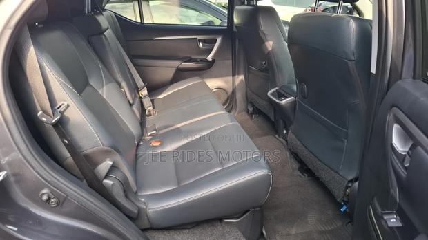 Toyota Fortuner 2019 Gray