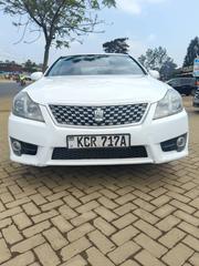 Toyota Crown 2011 White for sale