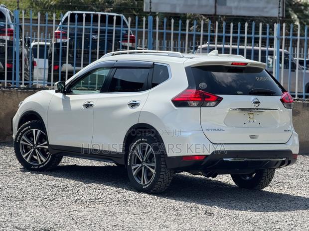 Nissan X-Trail 2.0 Petrol AWD 2019 White