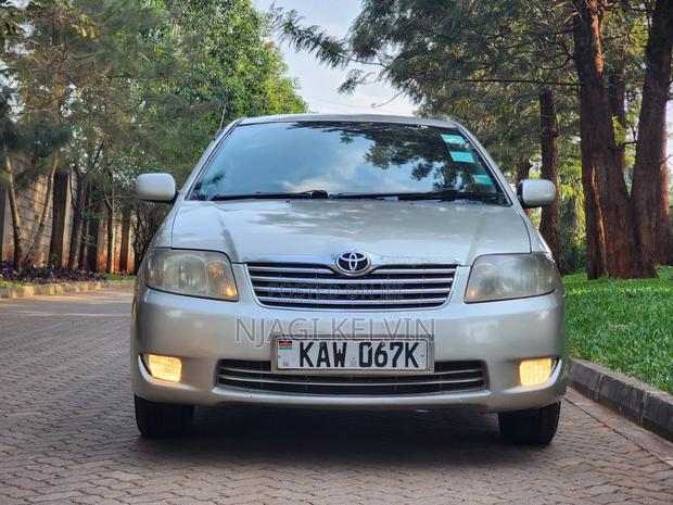 Toyota Corolla 2005 Gold