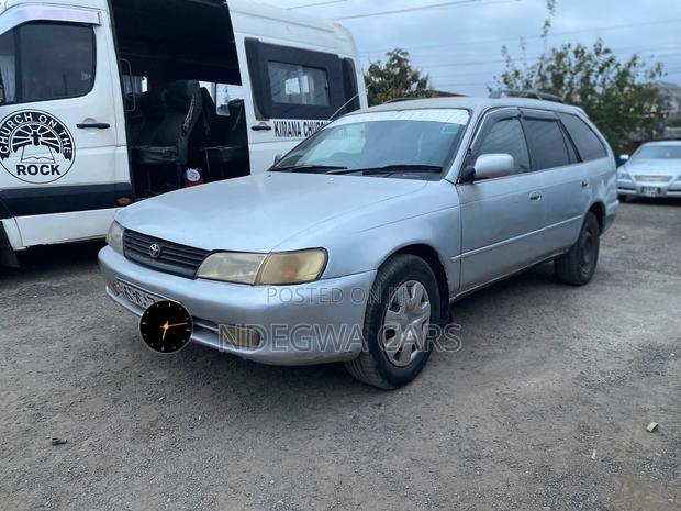 Toyota Corolla G-Touring 2002 Silver