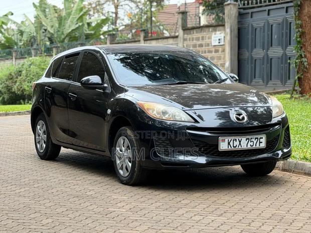 Mazda Axela 2012 Black