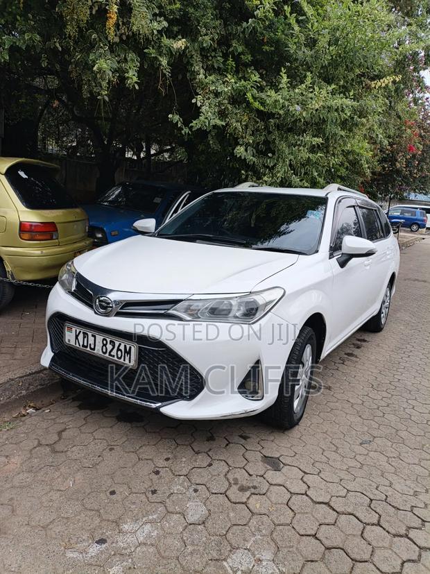 Toyota Corolla Fielder 2016 Off white