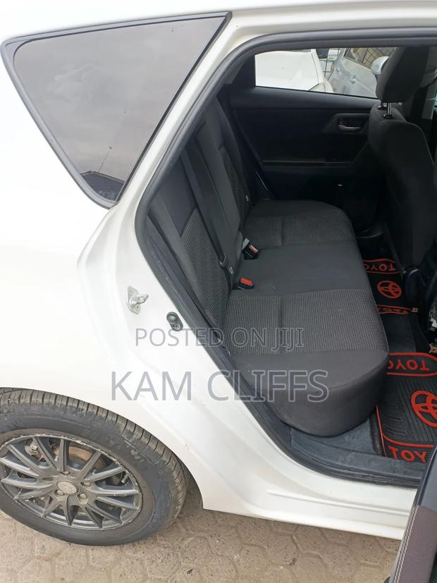 Toyota Auris 2017 White