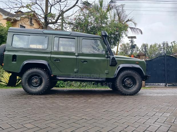Land Rover Defender 2011 Green