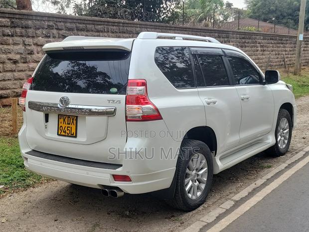 Toyota Land Cruiser Prado 2015 White