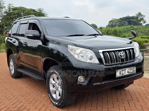 Toyota Land Cruiser Prado 2012 Black