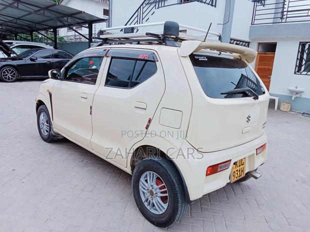 Suzuki Alto 2016 Beige