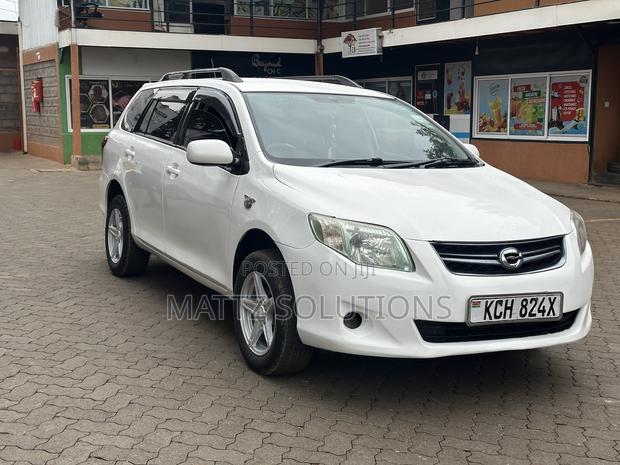 Toyota Corolla Fielder 1.5 Petrol FWD 2010 White
