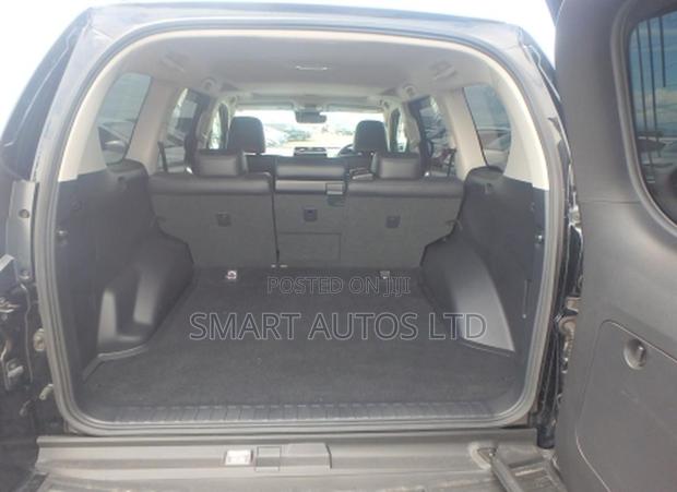 Toyota Land Cruiser Prado 2.8 2018 Black