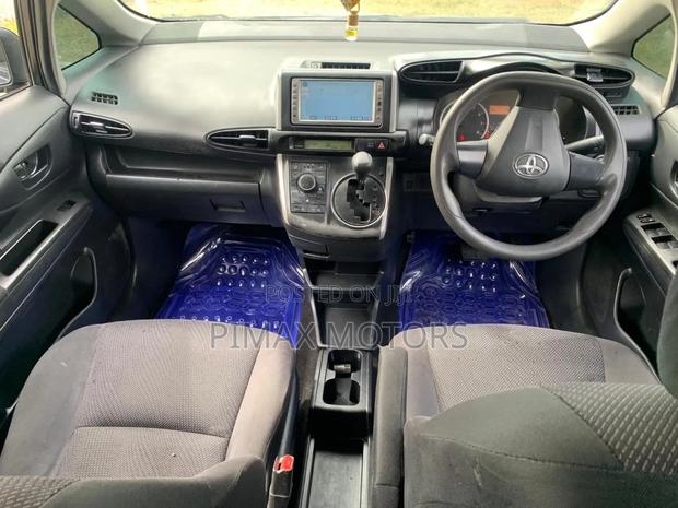 Toyota Wish 2013 Black