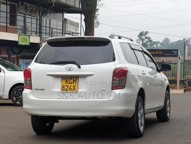 Toyota Corolla Fielder 2009 White