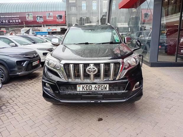 Toyota Land Cruiser Prado 2017 Black