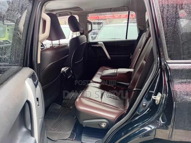 Toyota Land Cruiser Prado 2017 Black