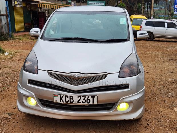 Toyota Ractis 2008 Silver