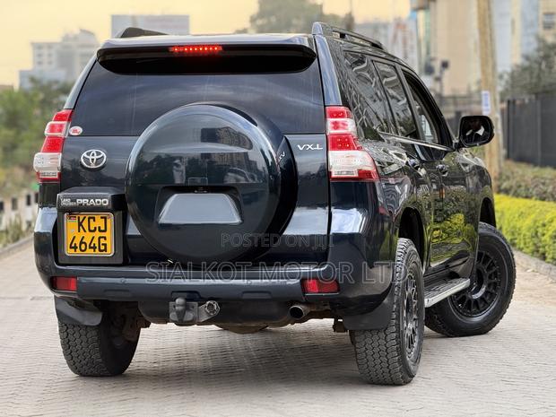 Toyota Land Cruiser Prado 3.0 TD 2010 Black
