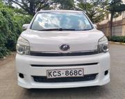 Toyota Voxy 2011 White for sale