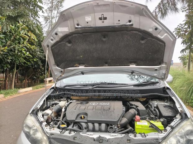 Toyota Wish 2013 Silver