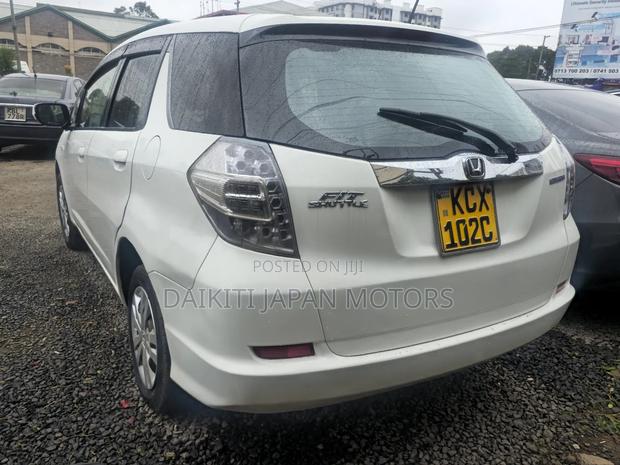 Honda Fit Shuttle 2013 White