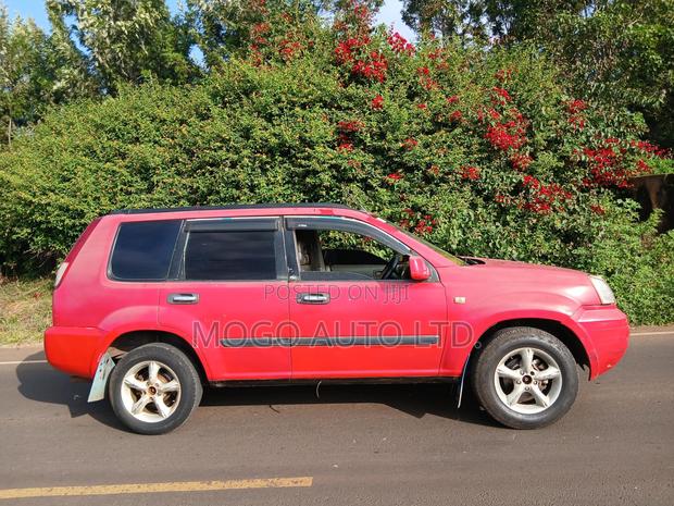 Nissan X-Trail 2005 Red