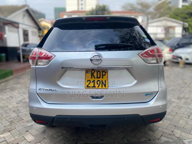 Nissan X-Trail 2016 Silver